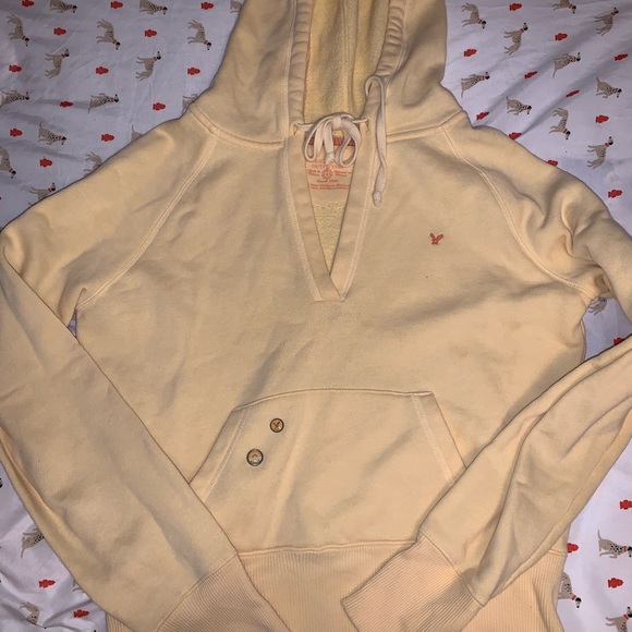 super cute american eagle hoodie!!!! - Picture 4 of 5